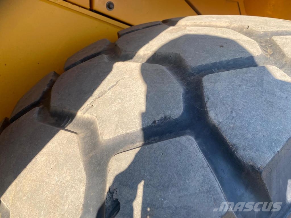 Volvo L110 E . 輪胎式裝載機