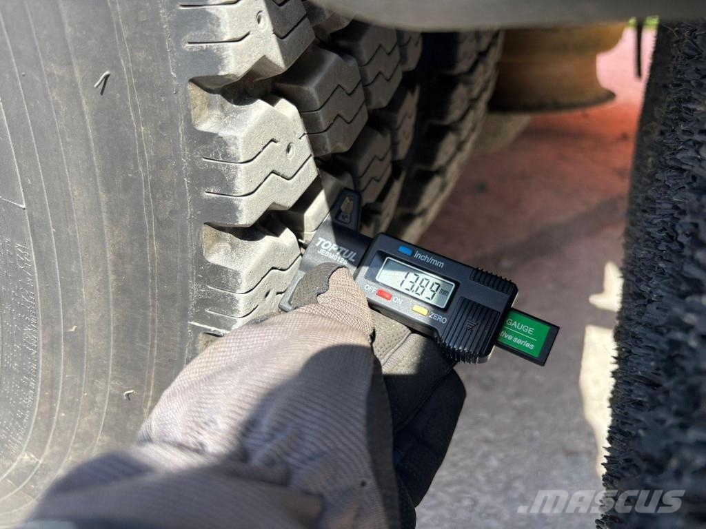 Mercedes-Benz 818 4x2 THERMOKING V600 MAX Camiones con temperatura controlada