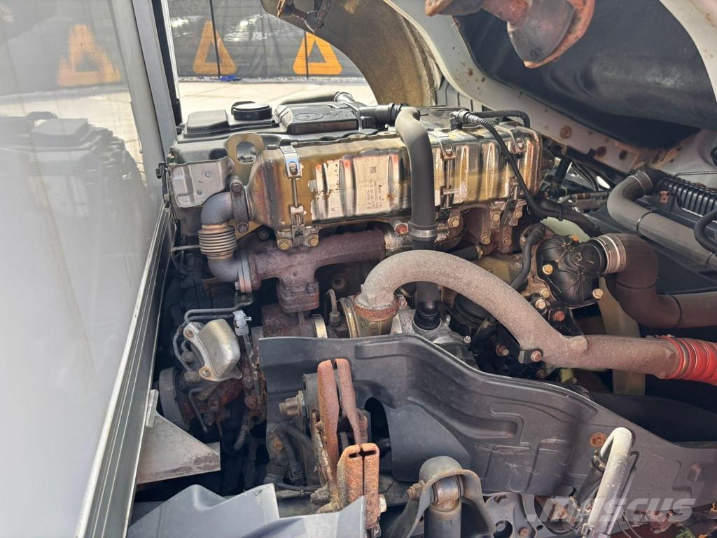 Mercedes-Benz 818 4x2 THERMOKING V600 MAX Isotermos y frigoríficos