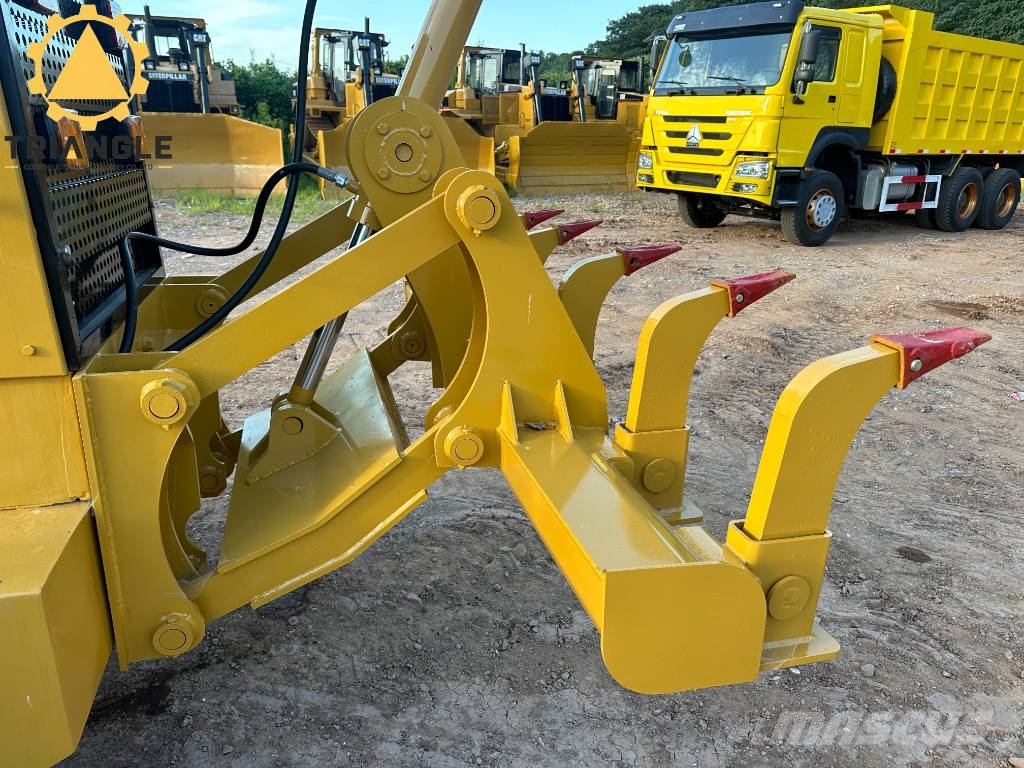 CAT 140 K معدات تمهيد الطرق