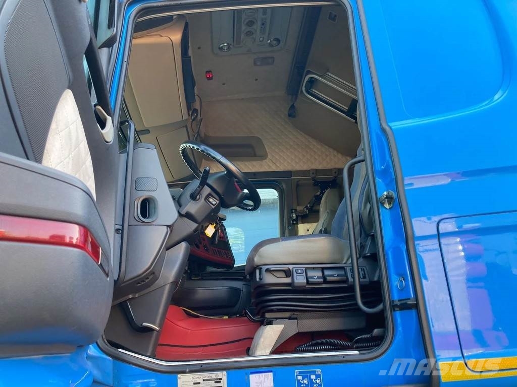 Scania R730 V8 8x4 Vilcēji