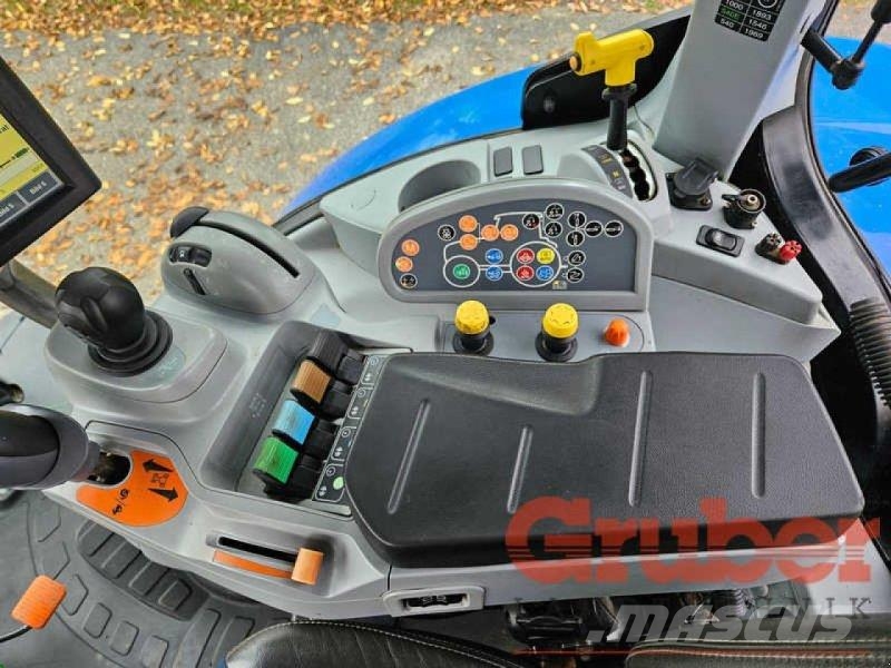 New Holland T7.225AC MY15 農業機械 -　その他