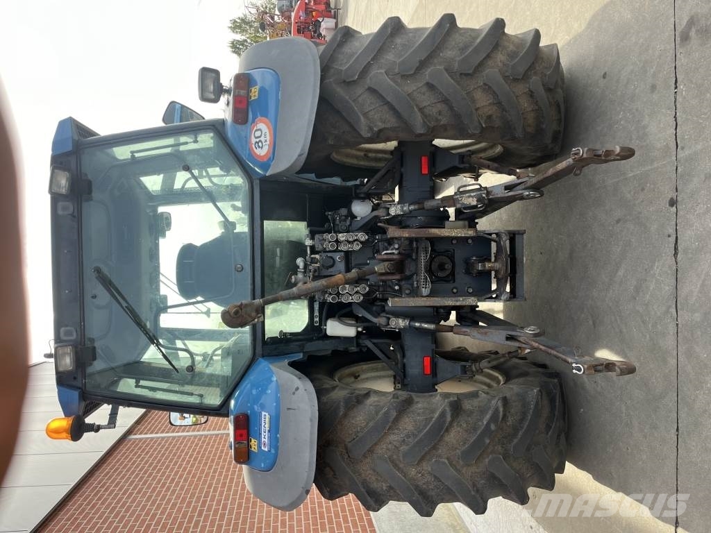 New Holland 8160 トラクター