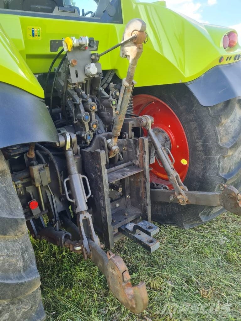 CLAAS Arion 630 CIS 2012r 8800mth Tractors