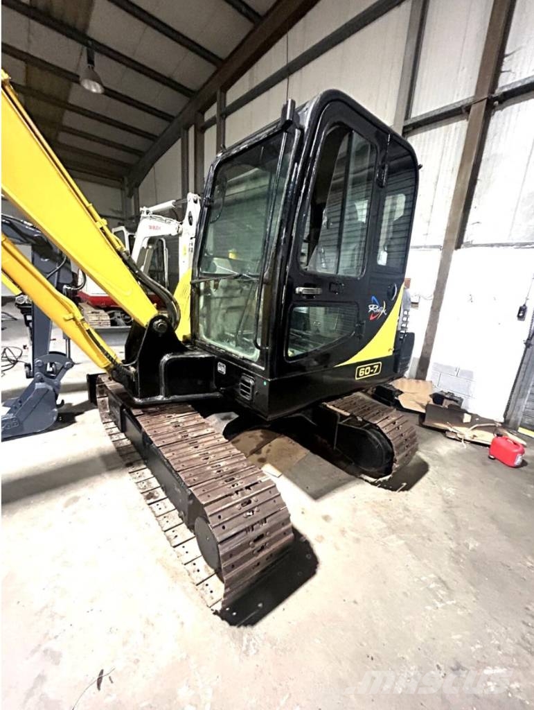 Hyundai R60-7 Bageri guseničari