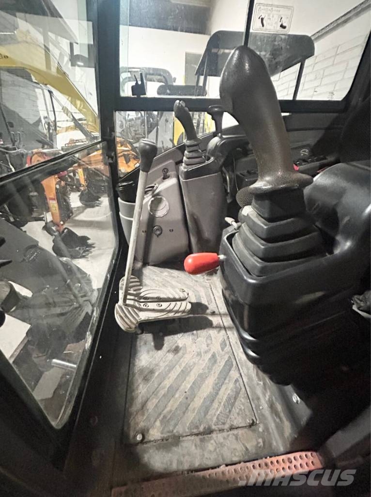 Hyundai R60-7 Bageri guseničari