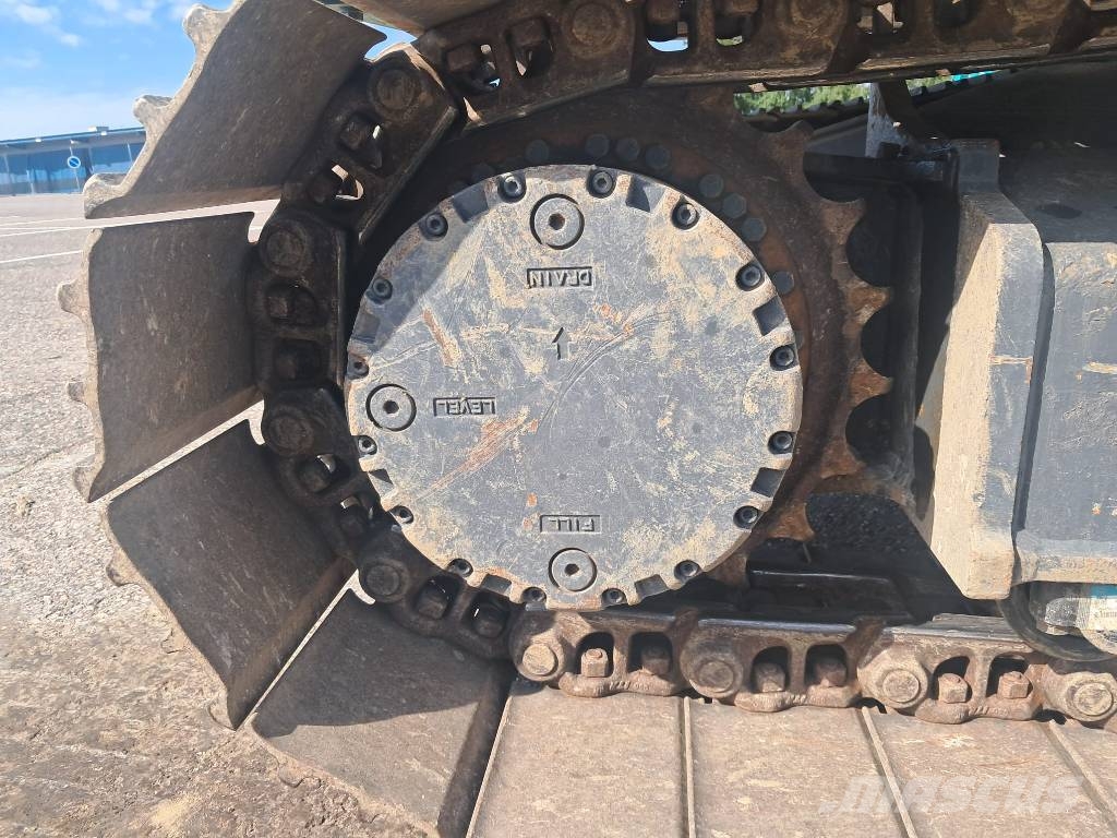 Kobelco SK 210 LC-10 حفارات زحافة