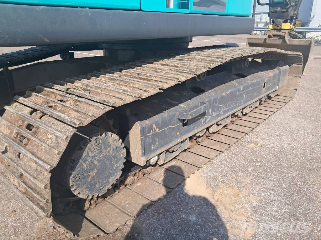 Kobelco SK 210 LC-10 حفارات زحافة