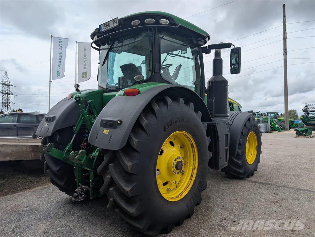 John Deere 8295R Traktori