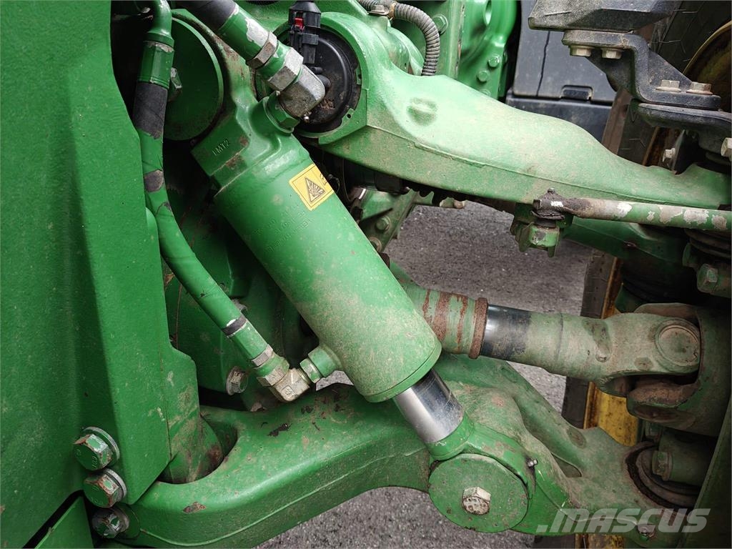 John Deere 8295R - e23 Tractoren