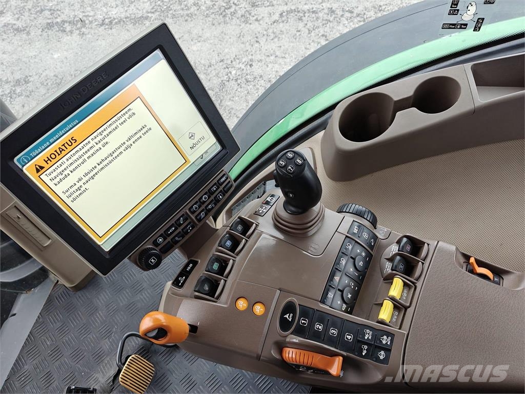 John Deere 8295R - e23 Tractoren
