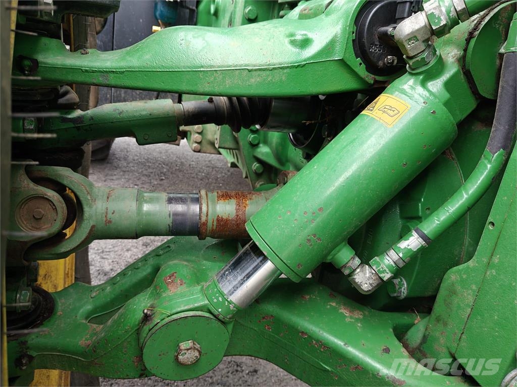 John Deere 8295R - e23 Tractoren