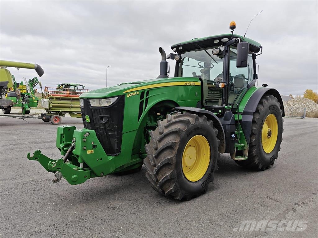 John Deere 8295R - e23 Tractoren