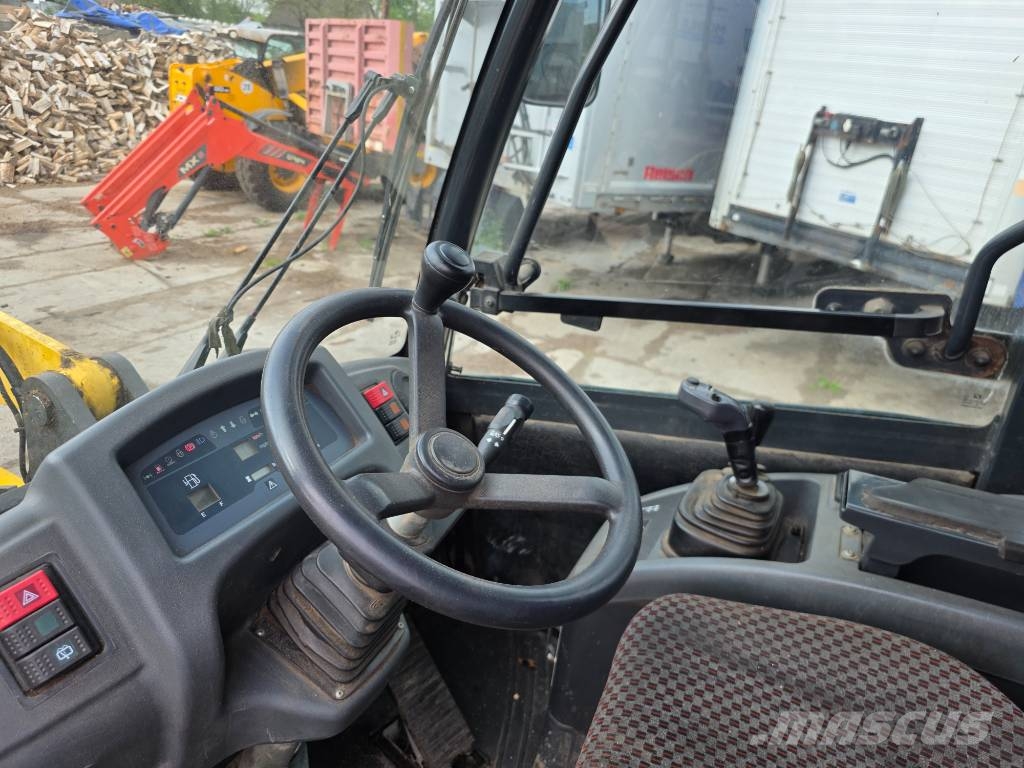 Komatsu WA100M-6 لوادر بعجل