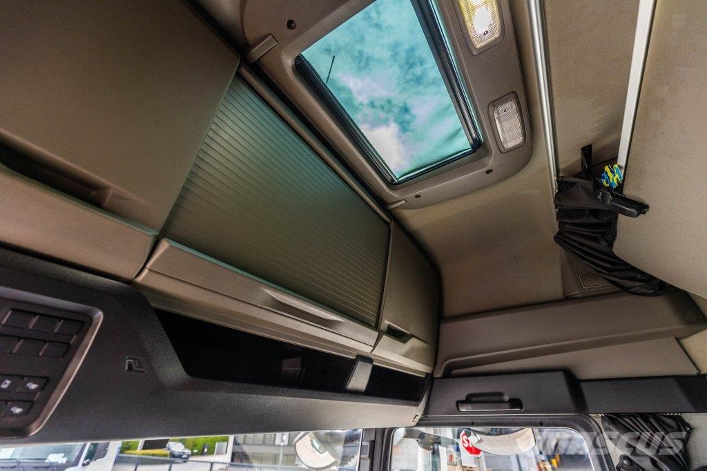MAN TGX 18.510 BLS - INTARDER Vetopöytäautot