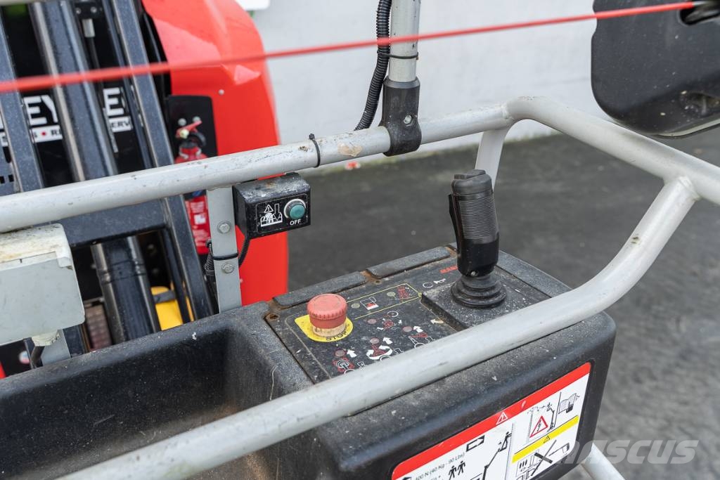 Manitou 100 VJR Knikarmhoogwerkers