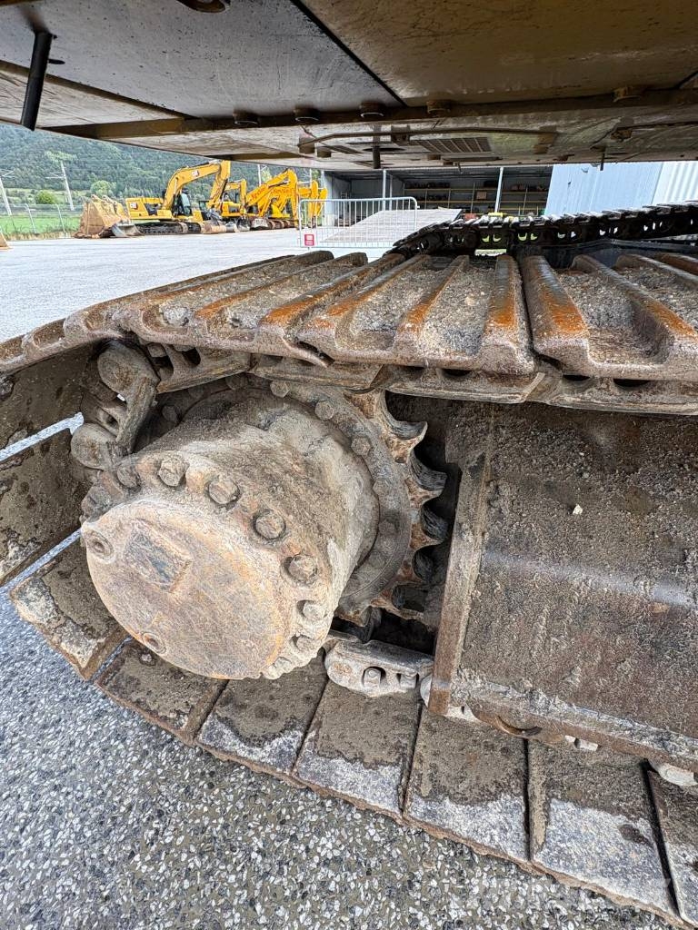 CAT 330 Raupenbagger
