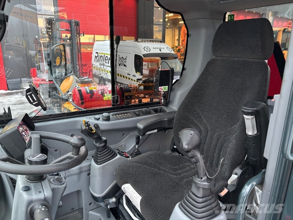 Hyundai HW 65 / Engcon, Pihdit, Rasvari, Lämmitin Escavadoras de rodas