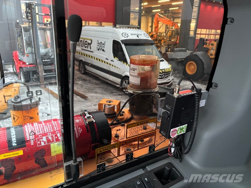 Hyundai HW 65 / Engcon, Pihdit, Rasvari, Lämmitin Escavadoras de rodas