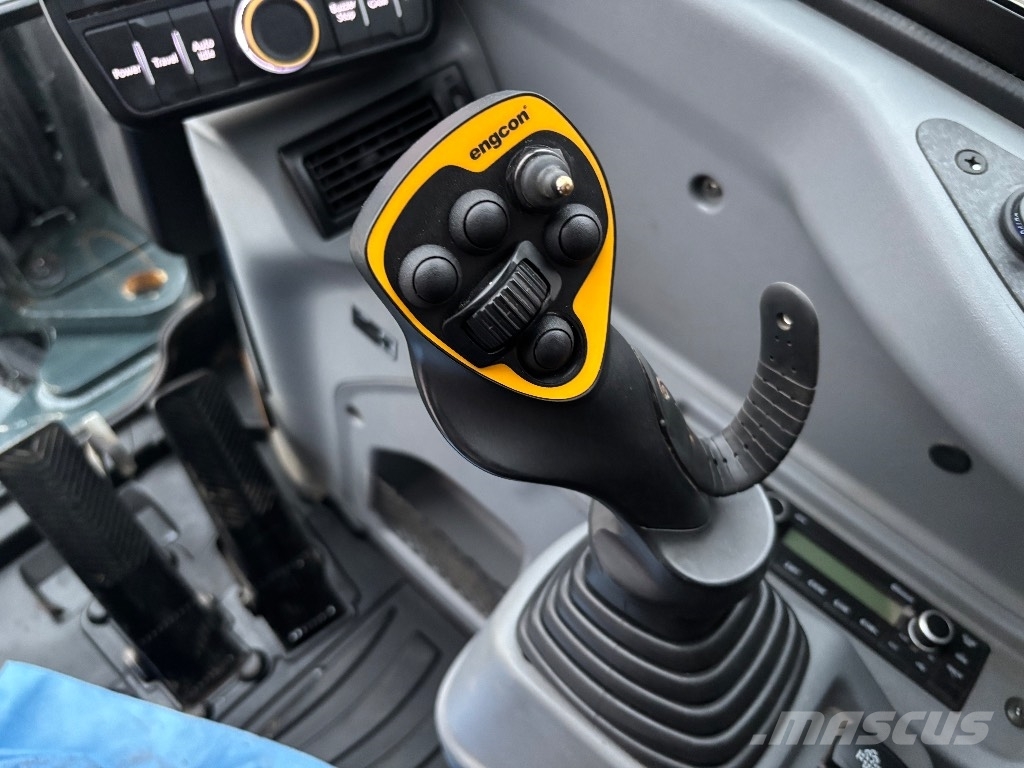 Hyundai HW 65 / Engcon, Pihdit, Rasvari, Lämmitin Escavadoras de rodas