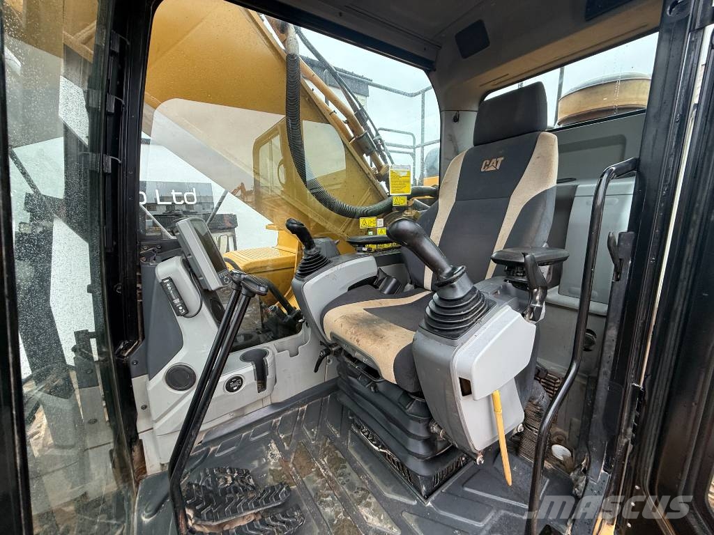 CAT 352 F Bagri goseničarji