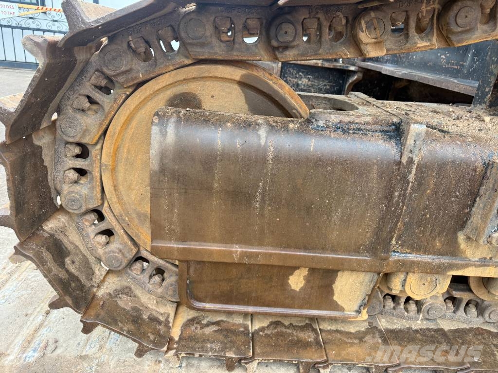 CAT 352 F Bagri goseničarji
