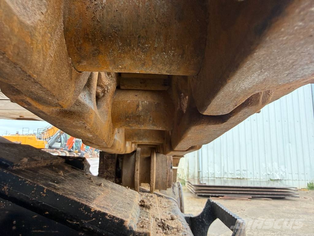 CAT 352 F Bagri goseničarji