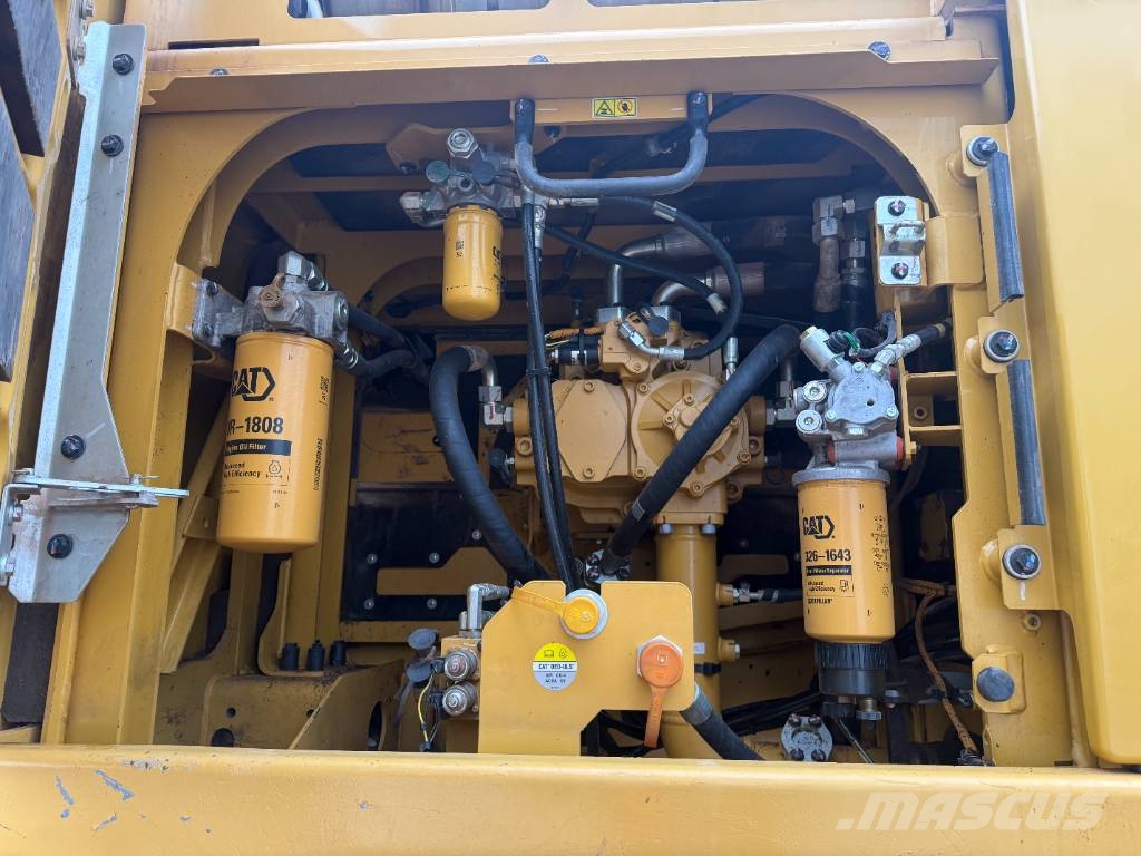 CAT 352 F Bagri goseničarji