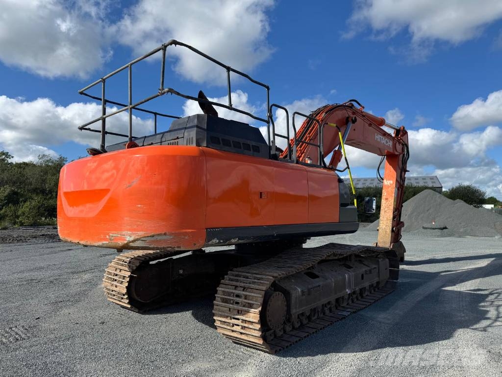 Hitachi ZX 350 LC-6 حفارات زحافة