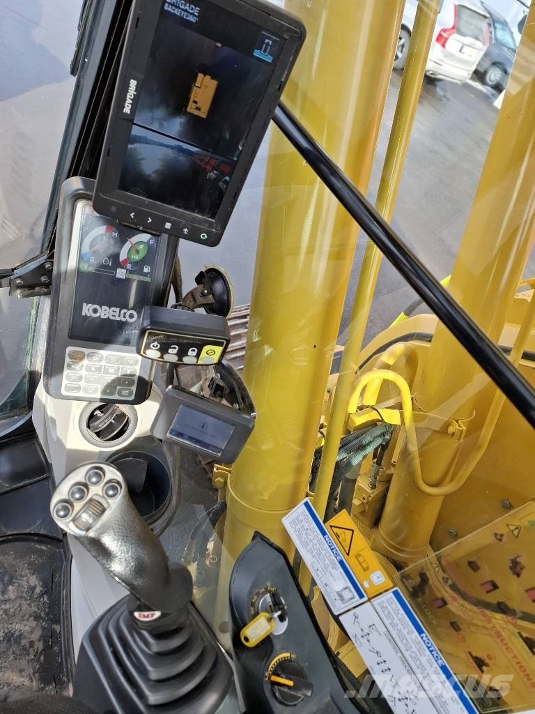 Kobelco SK 230 SRLC / Liitin S70, Rasvari, StageV, Kauha! Roomikekskavaatorid
