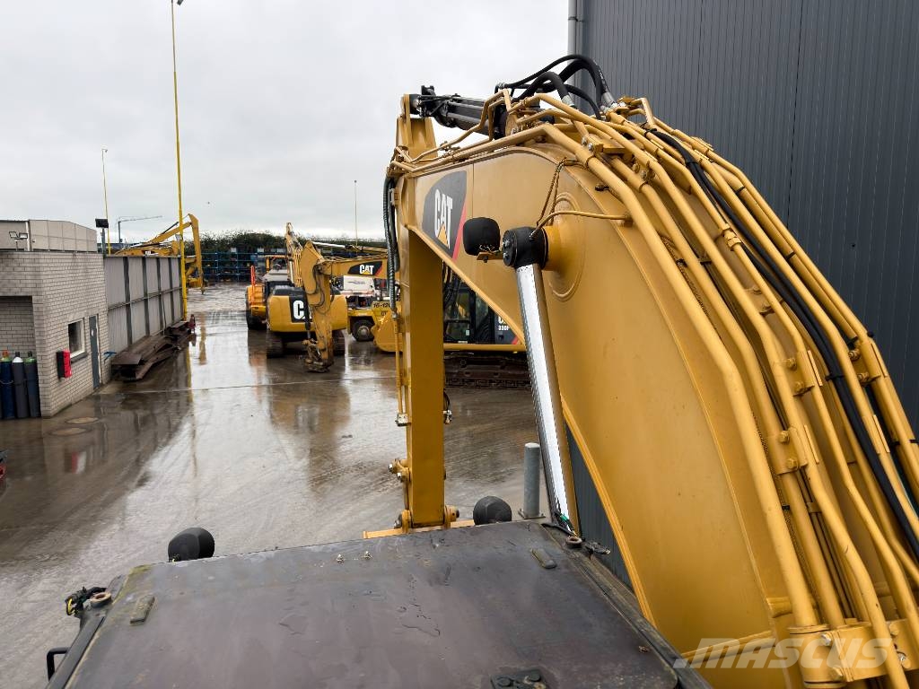 CAT 320E L Rupsgraafmachines
