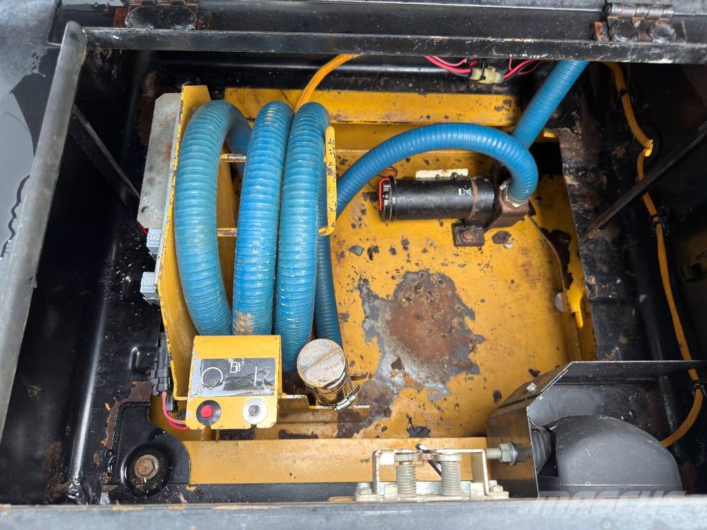 CAT 320E L Rupsgraafmachines