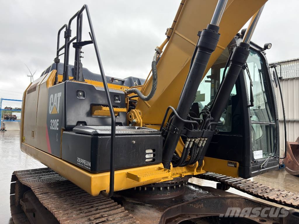 CAT 320E L Rupsgraafmachines