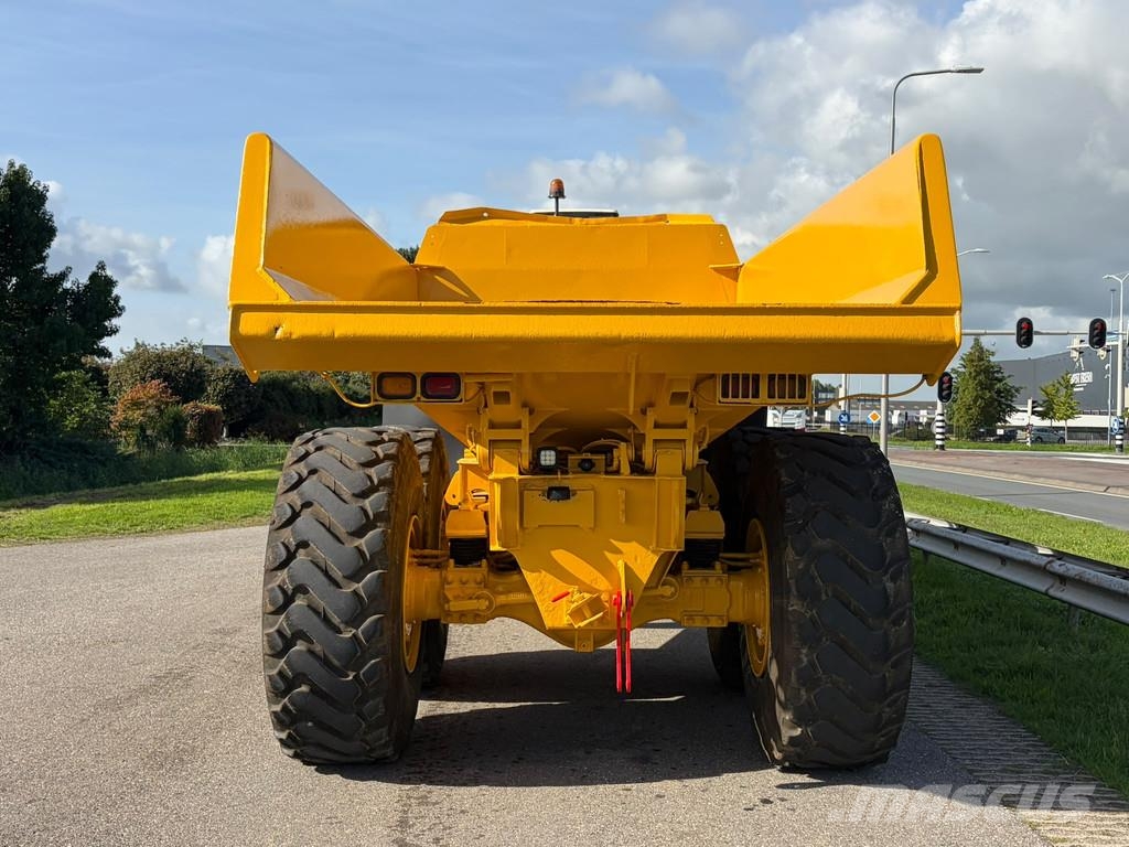 Volvo A25G Liigendraamiga pinnaseveokid