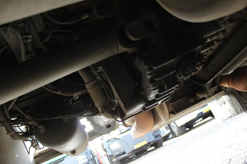 Iveco Stralis 510 + EURO 6 + STEERING AXLE شاحنات بغطاء جانبي