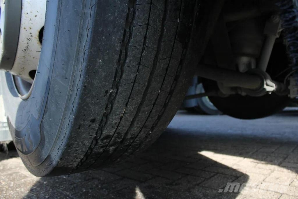 Iveco Stralis 510 + EURO 6 + STEERING AXLE شاحنات بغطاء جانبي