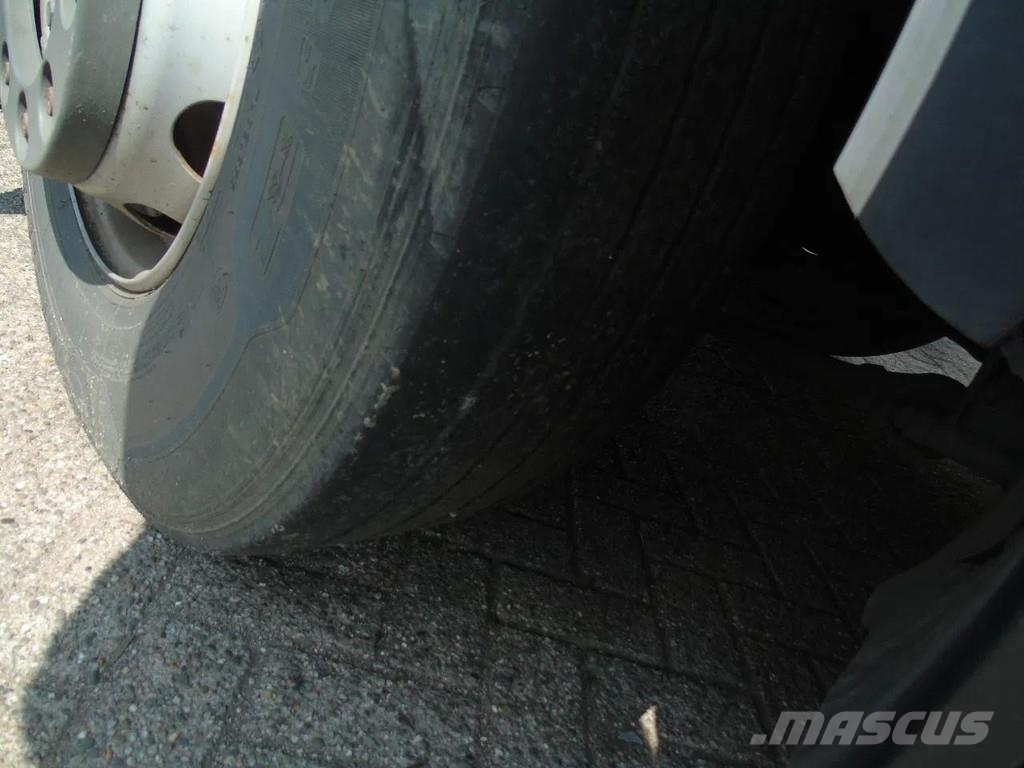 Iveco Stralis 510 + EURO 6 + STEERING AXLE شاحنات بغطاء جانبي