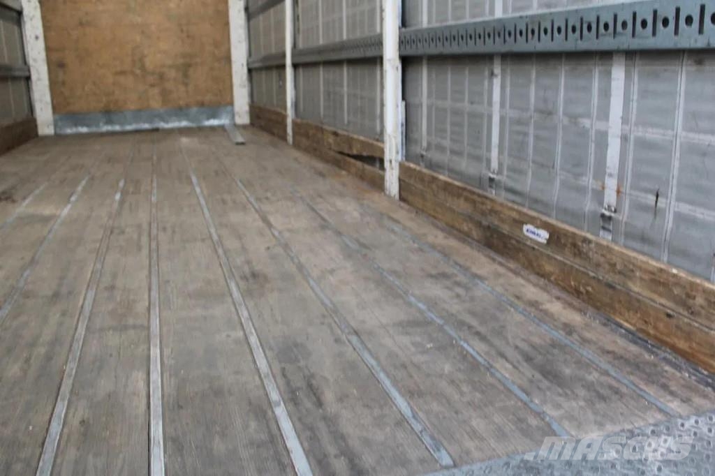 Iveco Stralis 510 + EURO 6 + STEERING AXLE شاحنات بغطاء جانبي