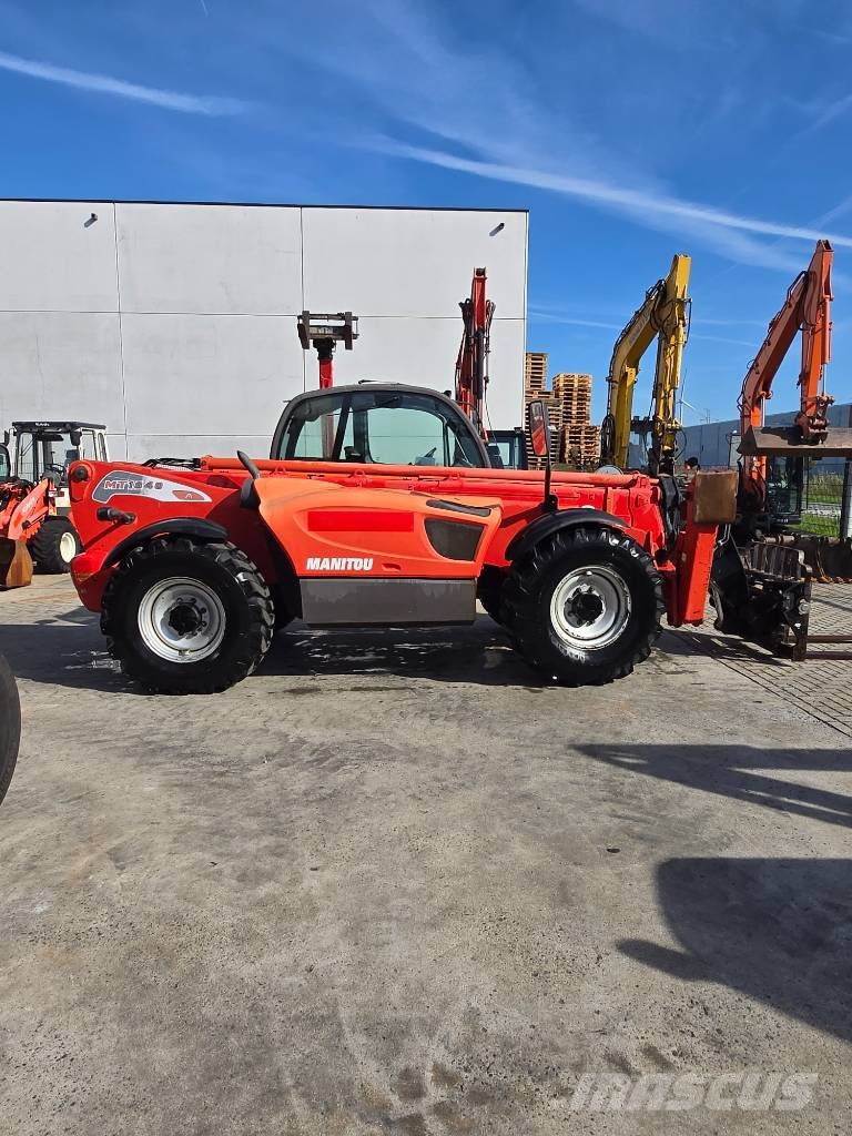 Manitou MT 1840 مناولات متداخلة