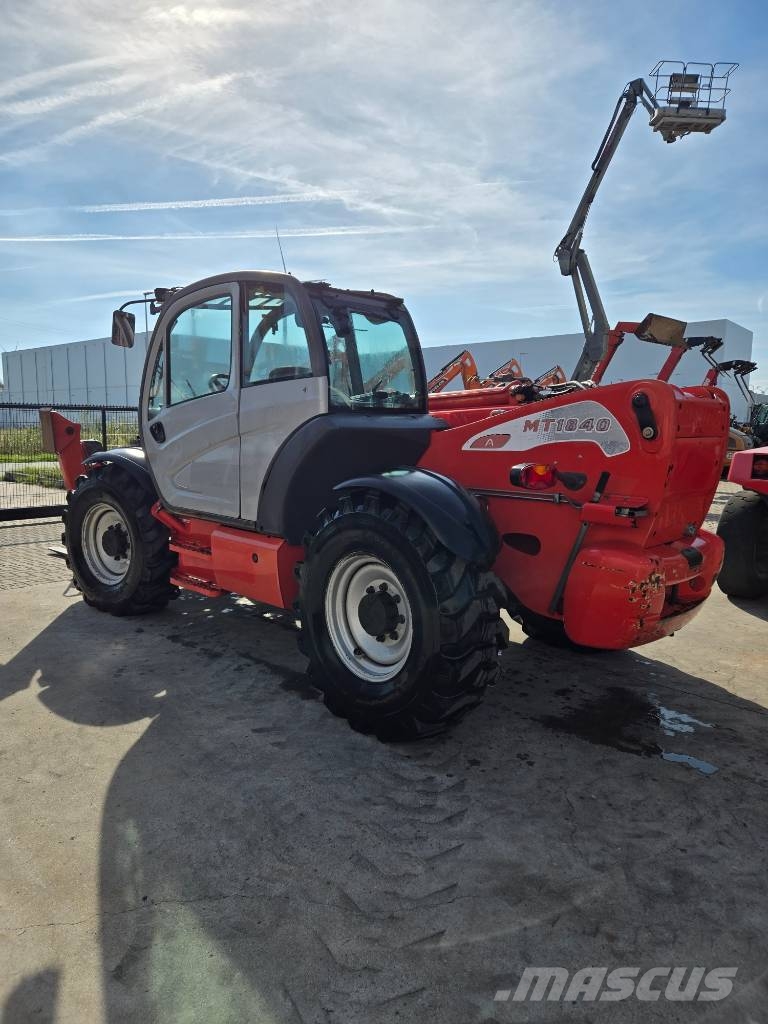 Manitou MT 1840 مناولات متداخلة