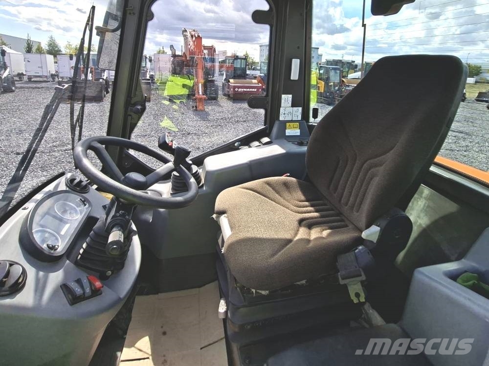 Hitachi ZW 75-6 Minilæsser - skridstyret