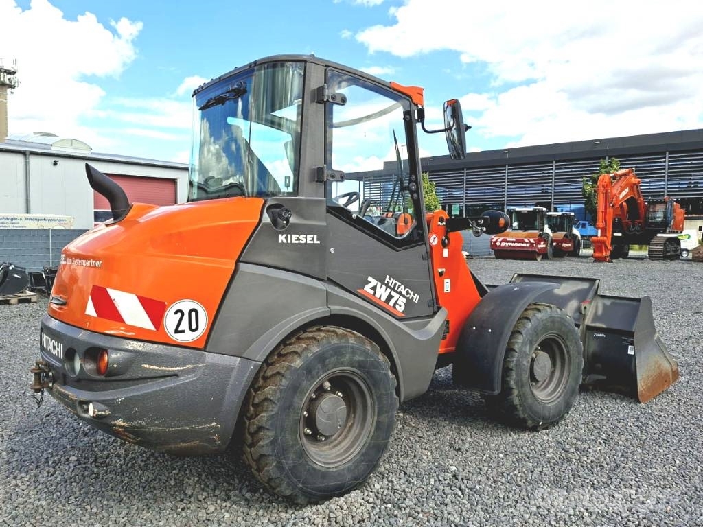 Hitachi ZW 75-6 Minilæsser - skridstyret