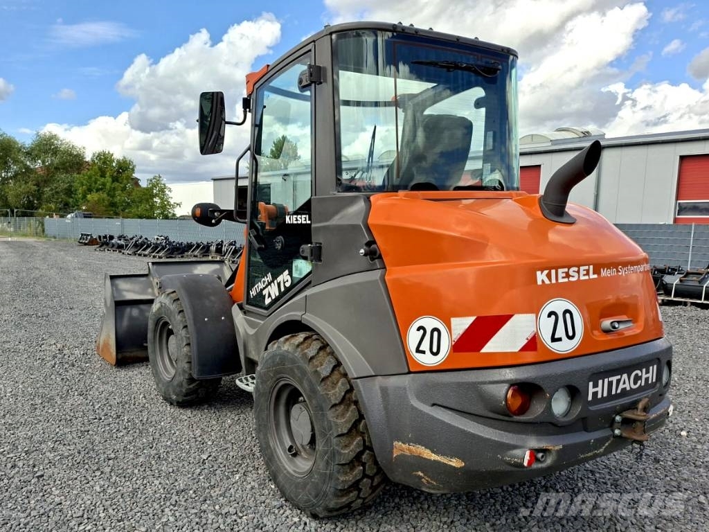 Hitachi ZW 75-6 Minilæsser - skridstyret