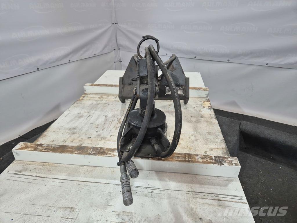 Ahlmann AS600/AZ45 hijsmast met rotator Cars