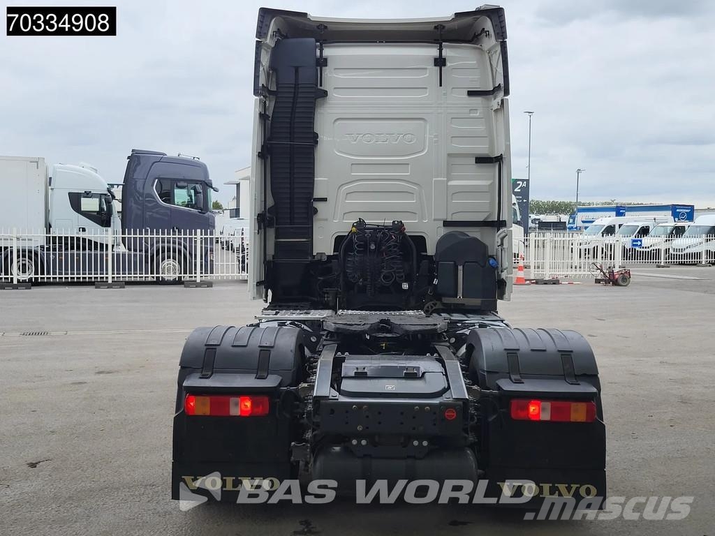 Volvo FH 460 4X2 Globe APK 08-2027 2x Tanks I-ParkCool Trekkers