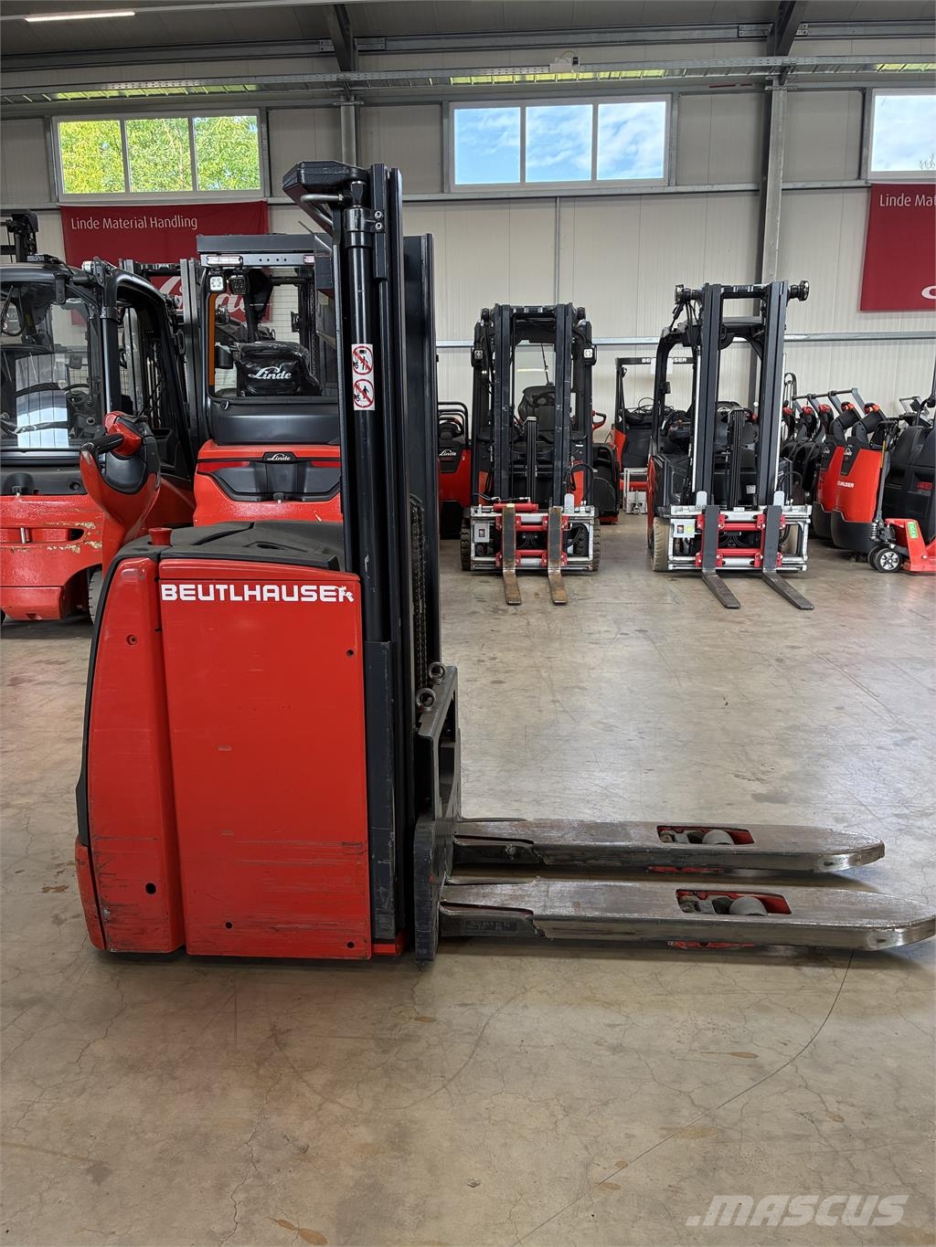 Linde L14i Ajettavat pinoamisvaunut