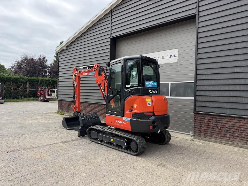Kubota TE HUUR Kubota KX037 3.8 T minigraver Minigravere <7t