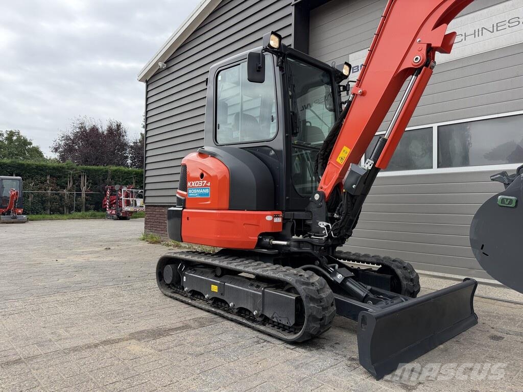 Kubota TE HUUR Kubota KX037 3.8 T minigraver Minigravere <7t