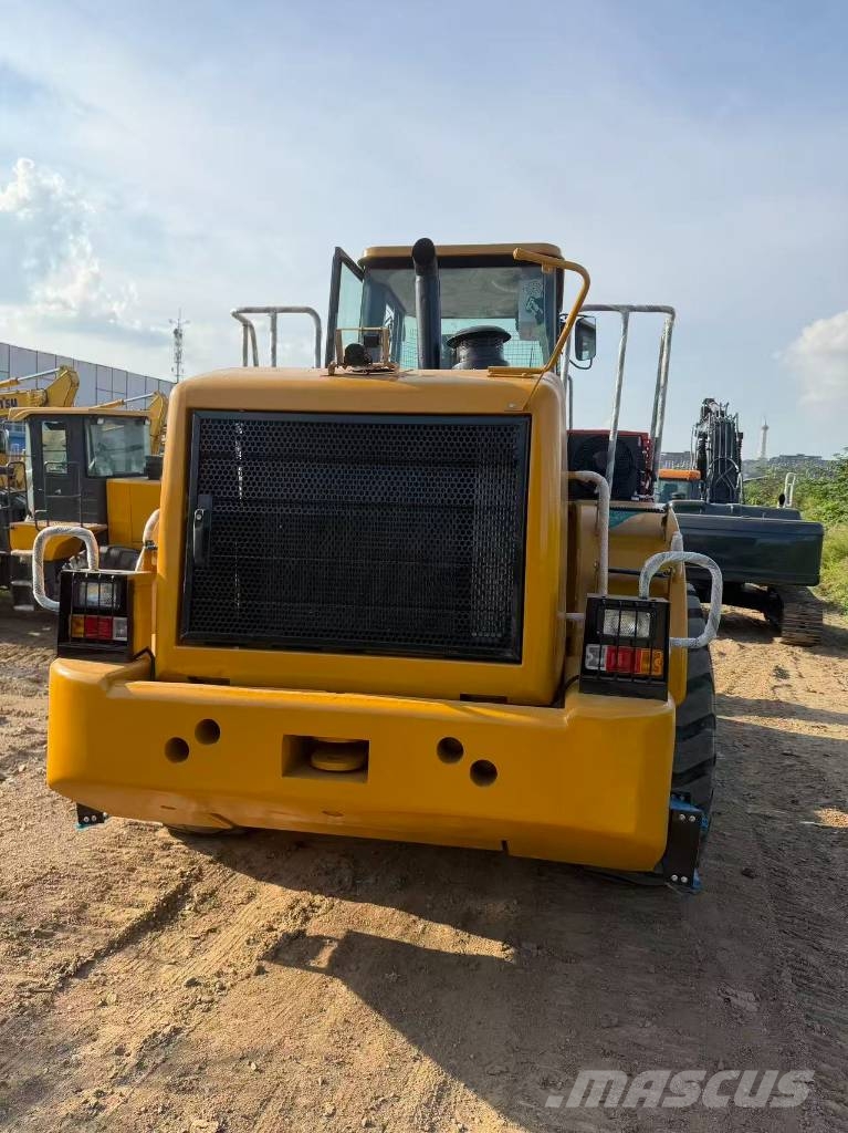 CAT 966 轮式装载机