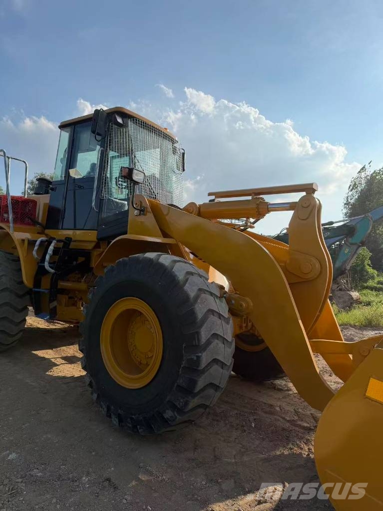 CAT 966 轮式装载机